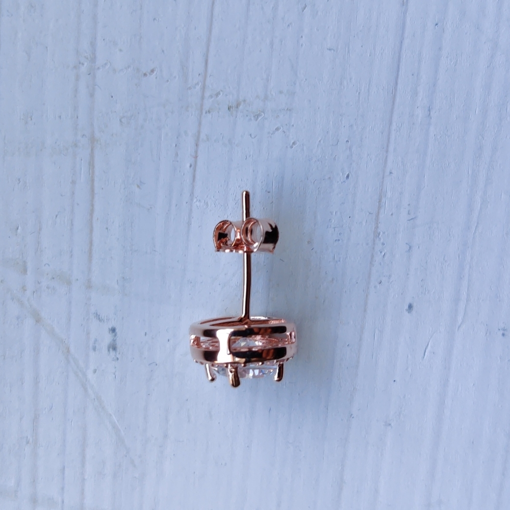 🌟HPx2🌟 3.44 CTTW Halo Stud Earrings w/ Swarovski Elements - Picture 4 of 4